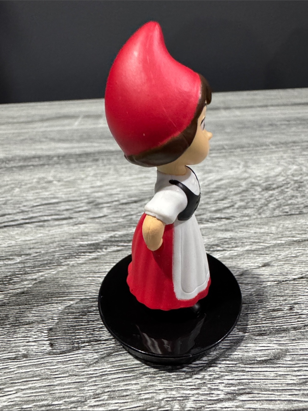 Sherlock Gnomes: Juliet Cup Topper (2018) - Collectible Promotional Figure - Picture 4 of 7